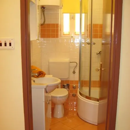 Hotel Vinko 3*